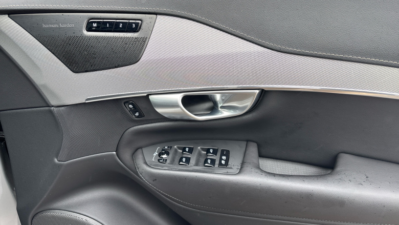 Volvo XC90 2.0 T8 [455] RC PHEV Plus Dark 5dr AWD Geartronic Estate